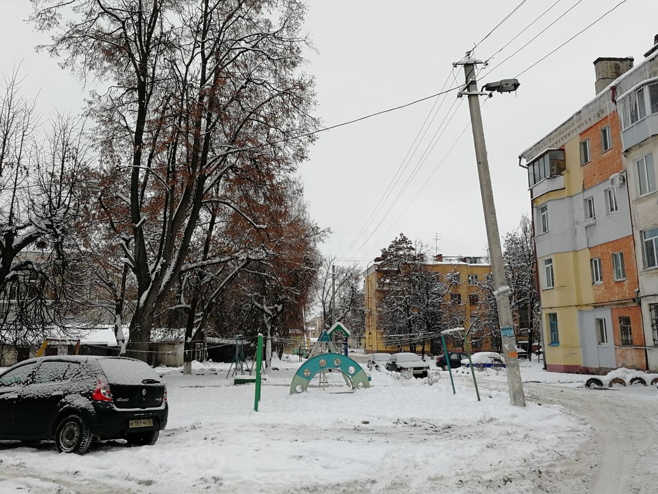 обл. Брянская, г. Брянск, ул. Ульянова, д. 126-придомовая территория