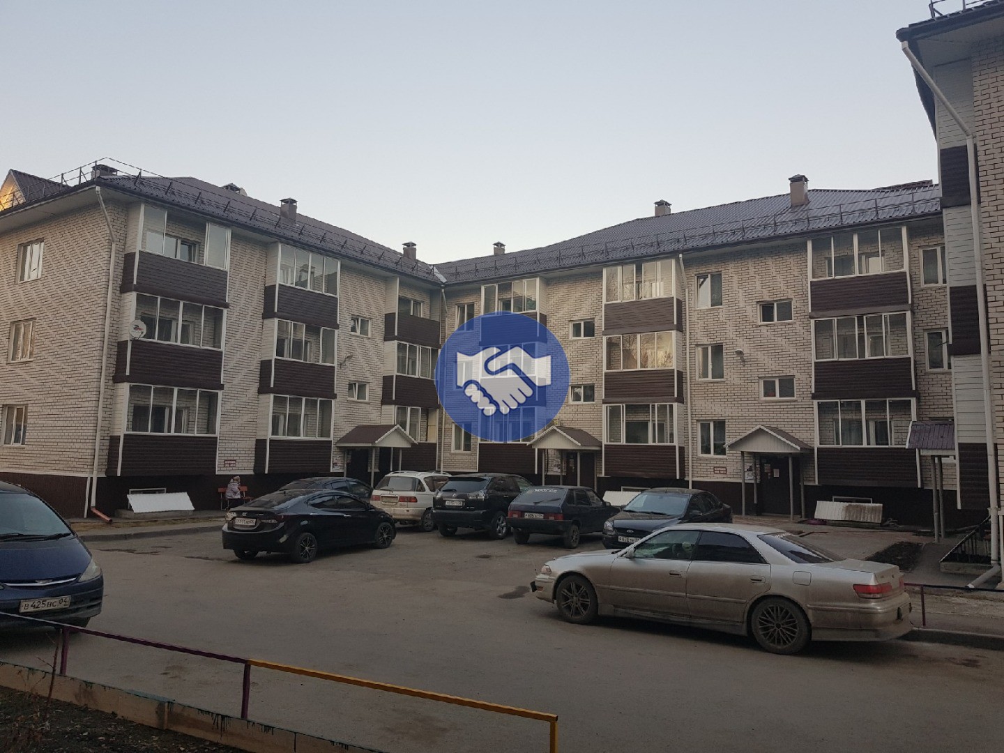 Респ. Алтай, г. Горно-Алтайск, ул. Заринская, д. 39-фасад здания