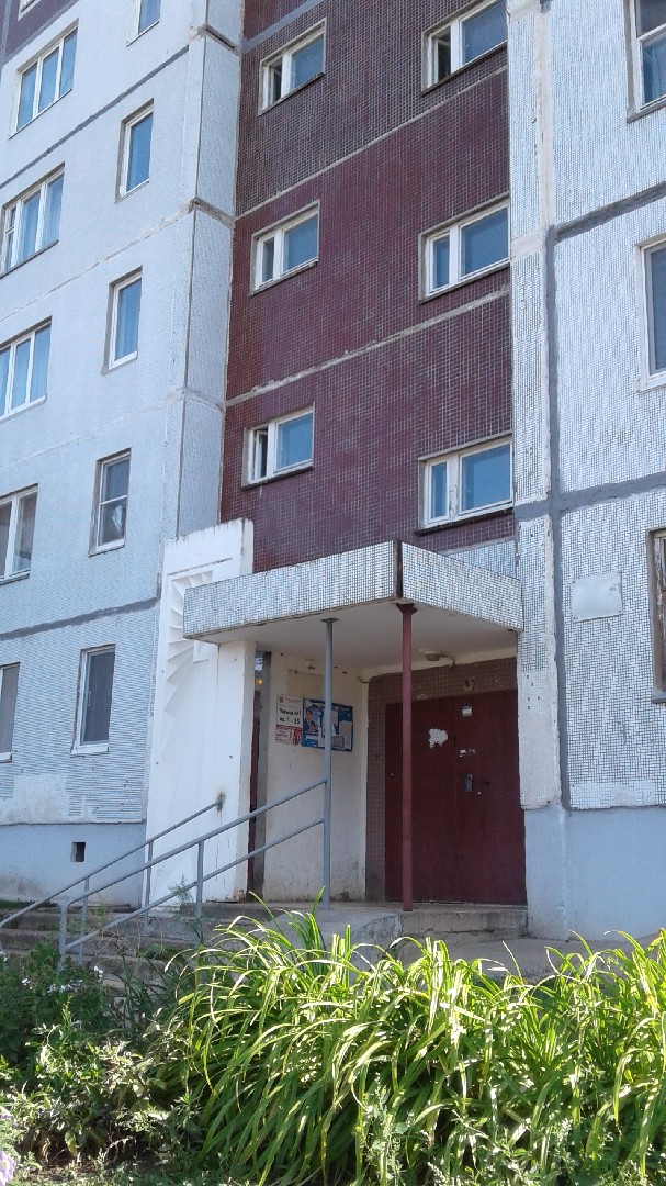 Респ. Башкортостан, г. Агидель, ул. Мира, д. 8-фасад здания