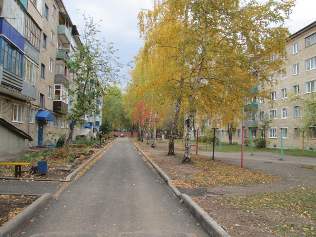 Респ. Башкортостан, р-н. Белебеевский, г. Белебей, ул. Интернациональная, д. 130-придомовая территория