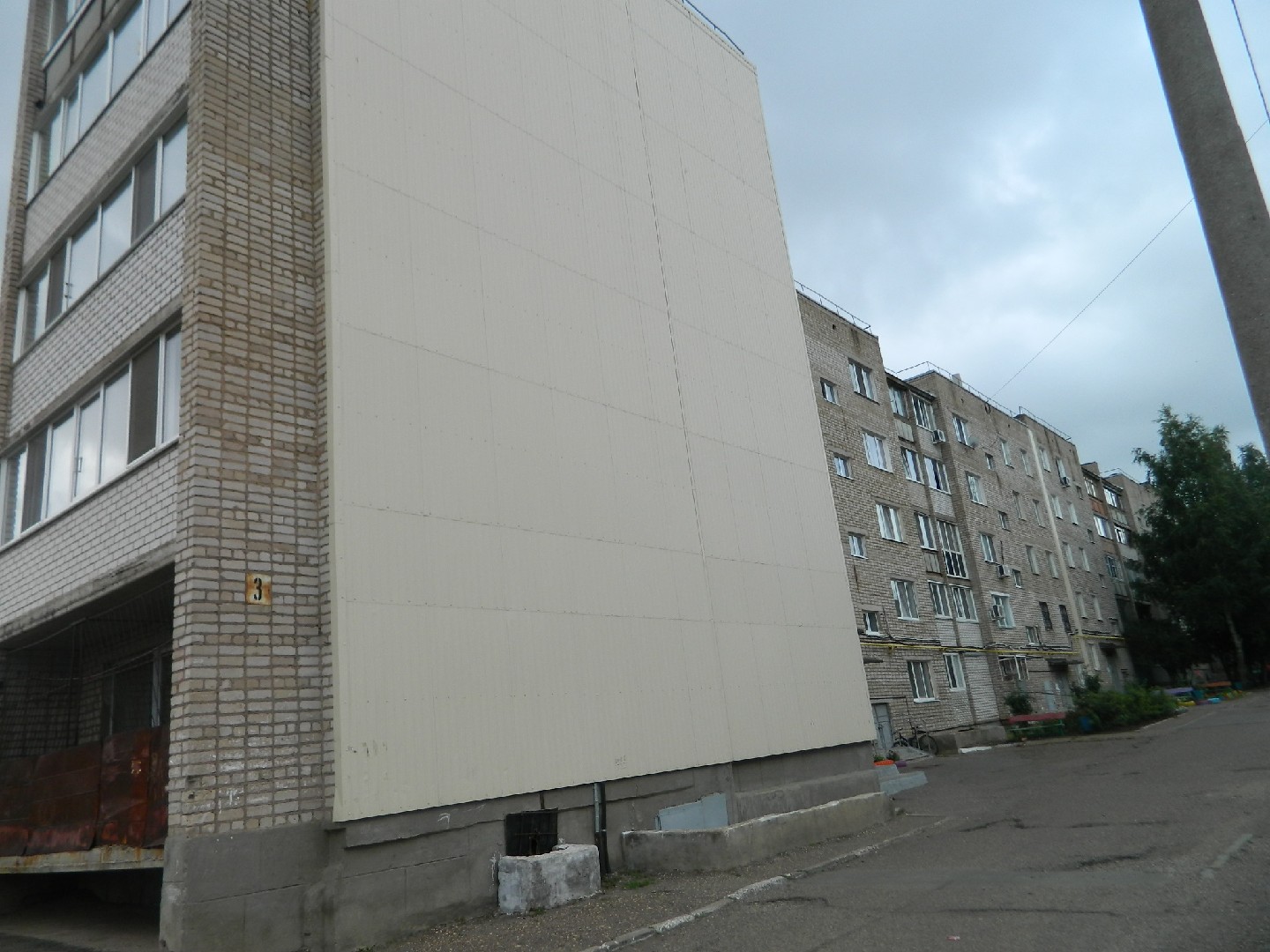 Респ. Башкортостан, г. Кумертау, ул. Логовая, д. 3-фасад здания
