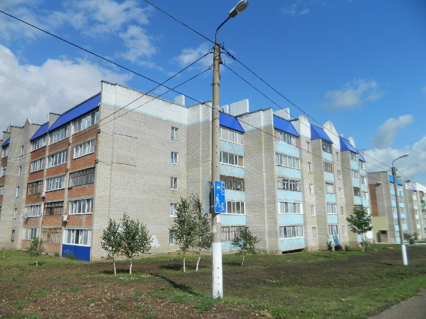 Респ. Башкортостан, г. Кумертау, ул. Энергетиков, д. 13-фасад здания