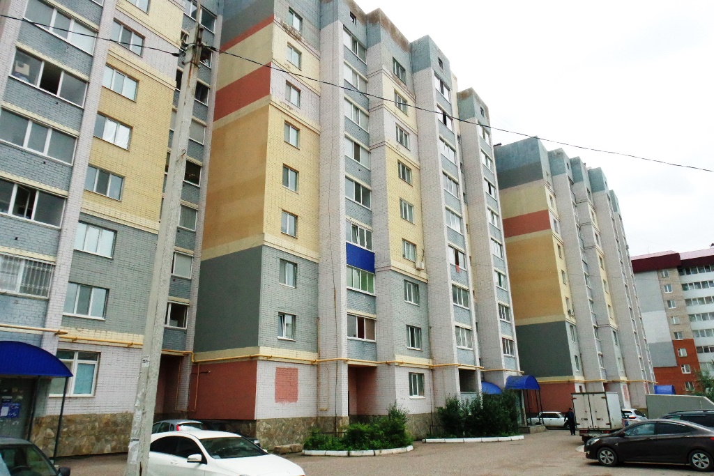 Респ. Башкортостан, г. Стерлитамак, ул. Артема, д. 140-фасад здания
