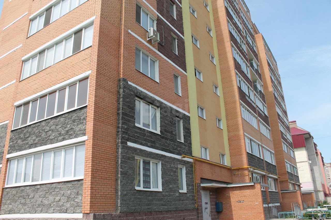 Респ. Башкортостан, г. Стерлитамак, ул. Гоголя, д. 163-фасад здания