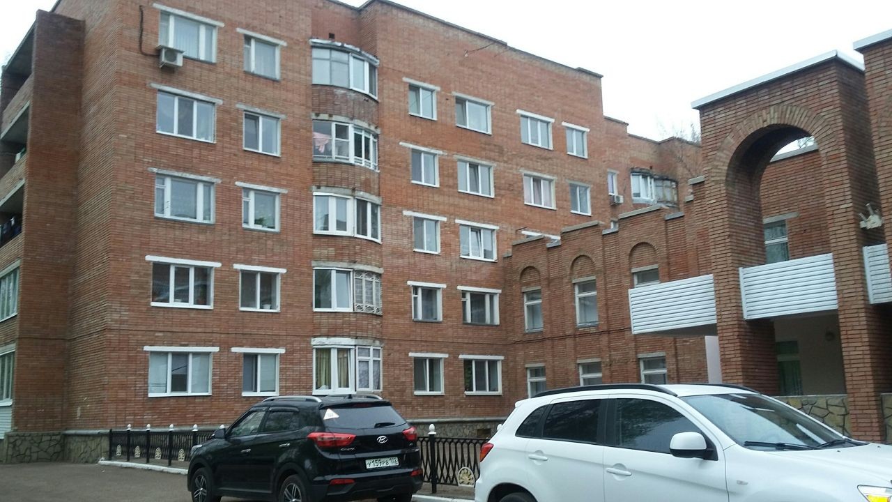 Респ. Башкортостан, г. Стерлитамак, ул. Дружбы, д. 3-фасад здания