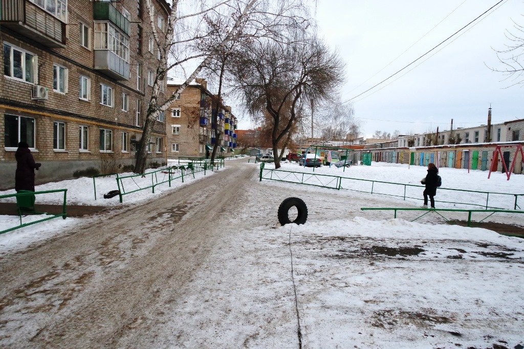 Респ. Башкортостан, г. Стерлитамак, ул. Дружбы, д. 17-придомовая территория