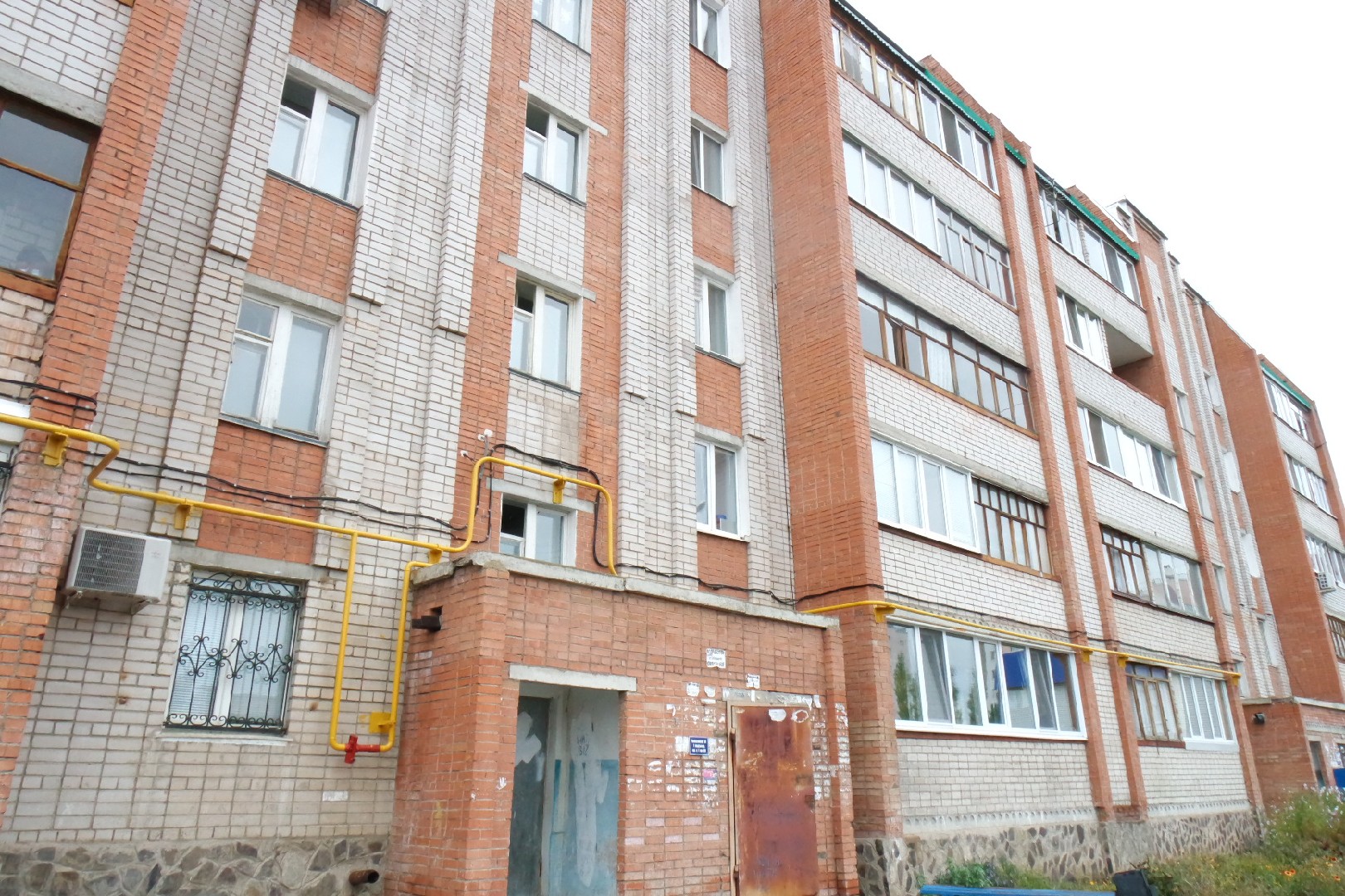 Респ. Башкортостан, г. Стерлитамак, ул. Николаева, д. 14-фасад здания
