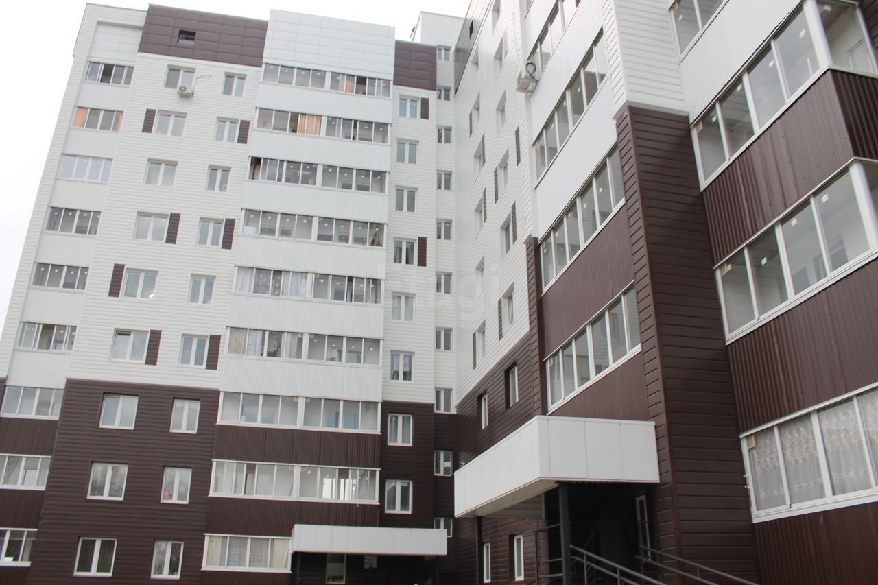 Респ. Башкортостан, г. Стерлитамак, ул. Суворова, д. 6-фасад здания