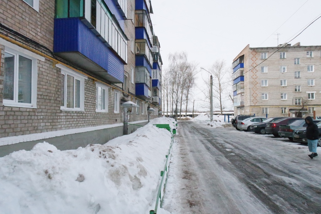 Респ. Башкортостан, г. Стерлитамак, ул. Шаймуратова, д. 1-придомовая территория