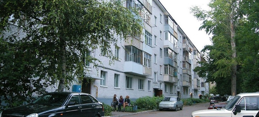 Респ. Башкортостан, г. Уфа, ул. 8 Марта, д. 16-фасад здания