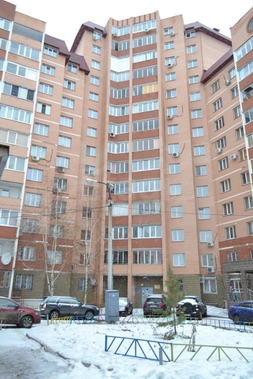 Респ. Башкортостан, г. Уфа, ул. 8 Марта, д. 32-фасад здания