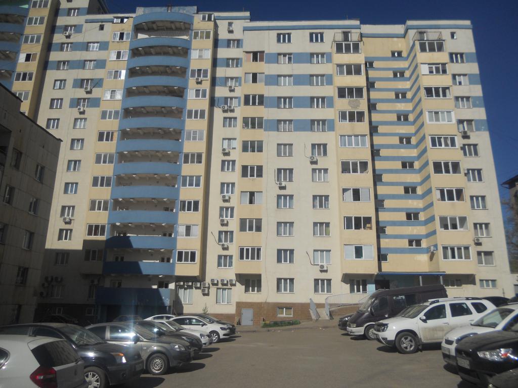 Респ. Башкортостан, г. Уфа, ул. Акназарова, д. 21-фасад здания