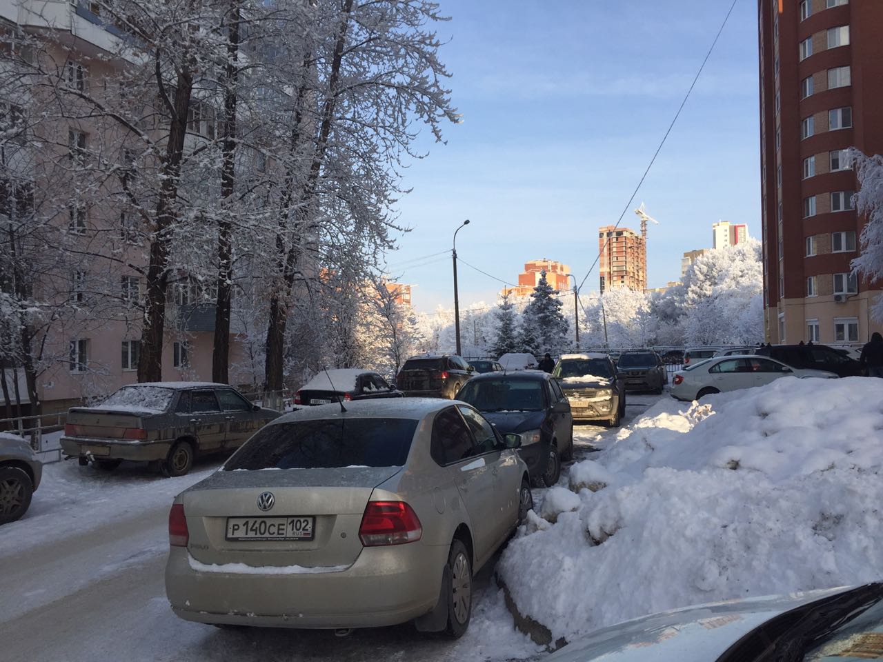 Респ. Башкортостан, г. Уфа, ул. Генерала Горбатова, д. 7/5-придомовая территория