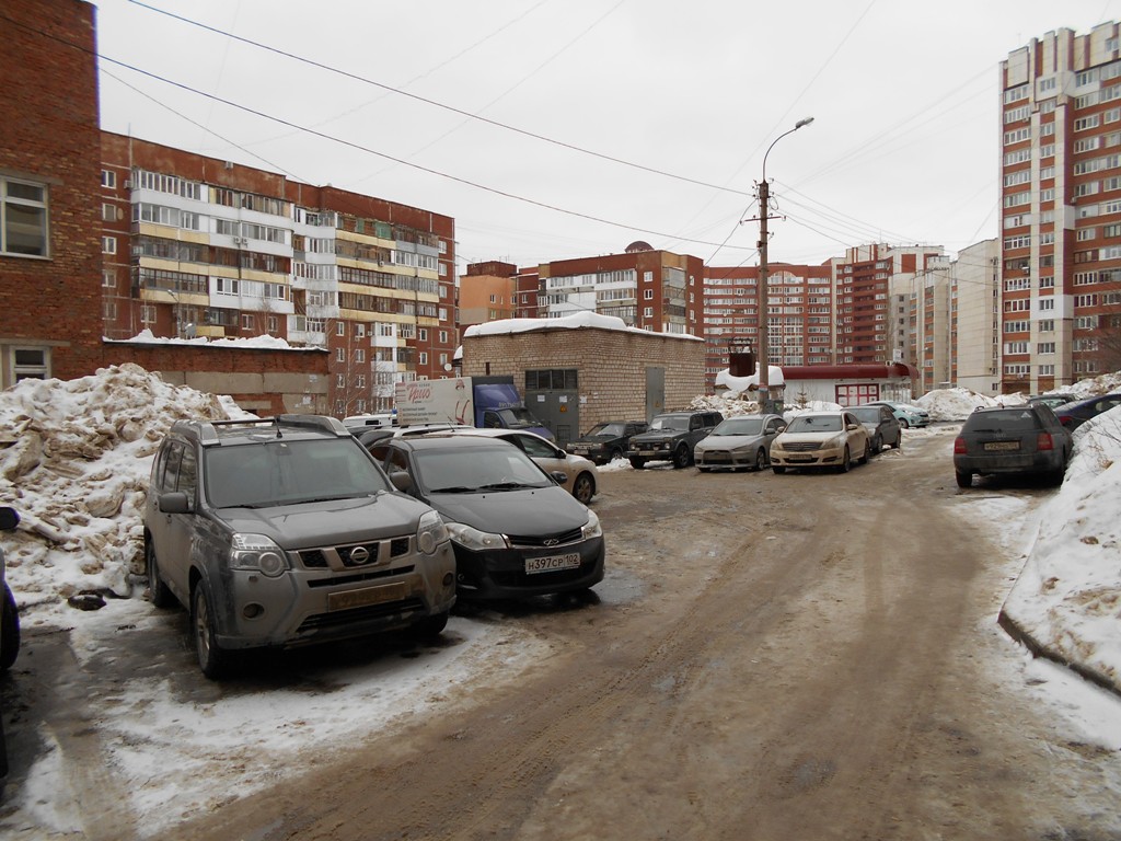 Респ. Башкортостан, г. Уфа, б-р. Дуванский, д. 21/1-придомовая территория