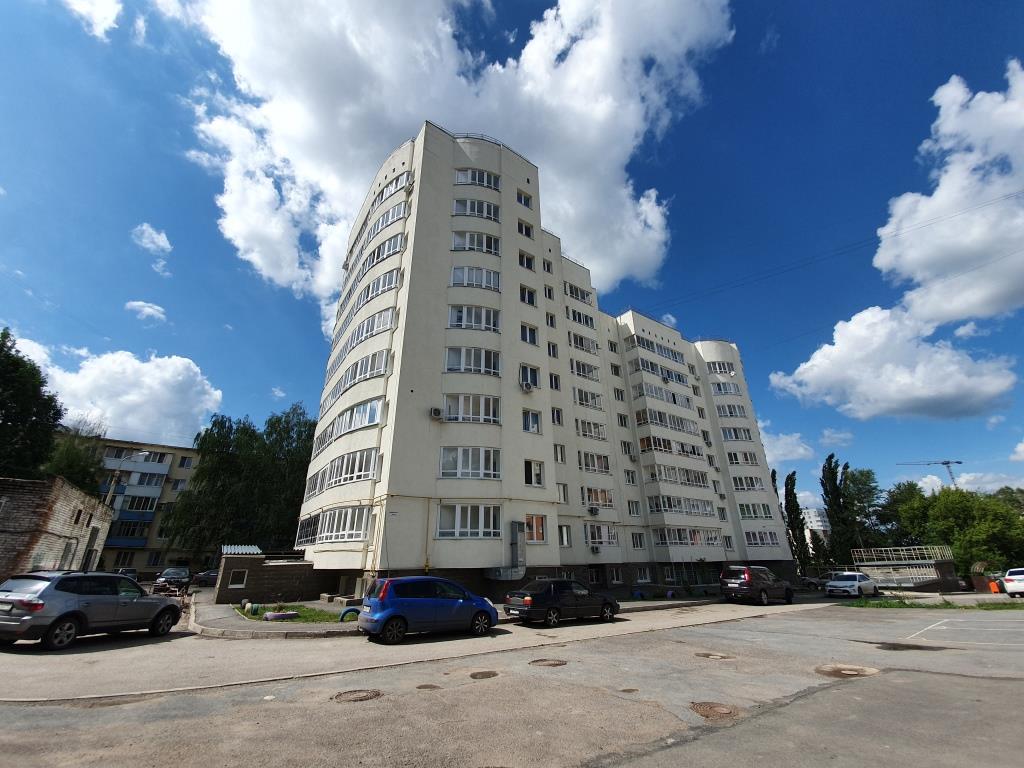 Респ. Башкортостан, г. Уфа, б-р. Ибрагимова, д. 37, к. 3-фасад здания