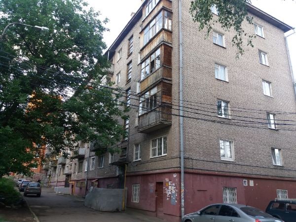 Респ. Башкортостан, г. Уфа, ул. Интернациональная, д. 25-фасад здания