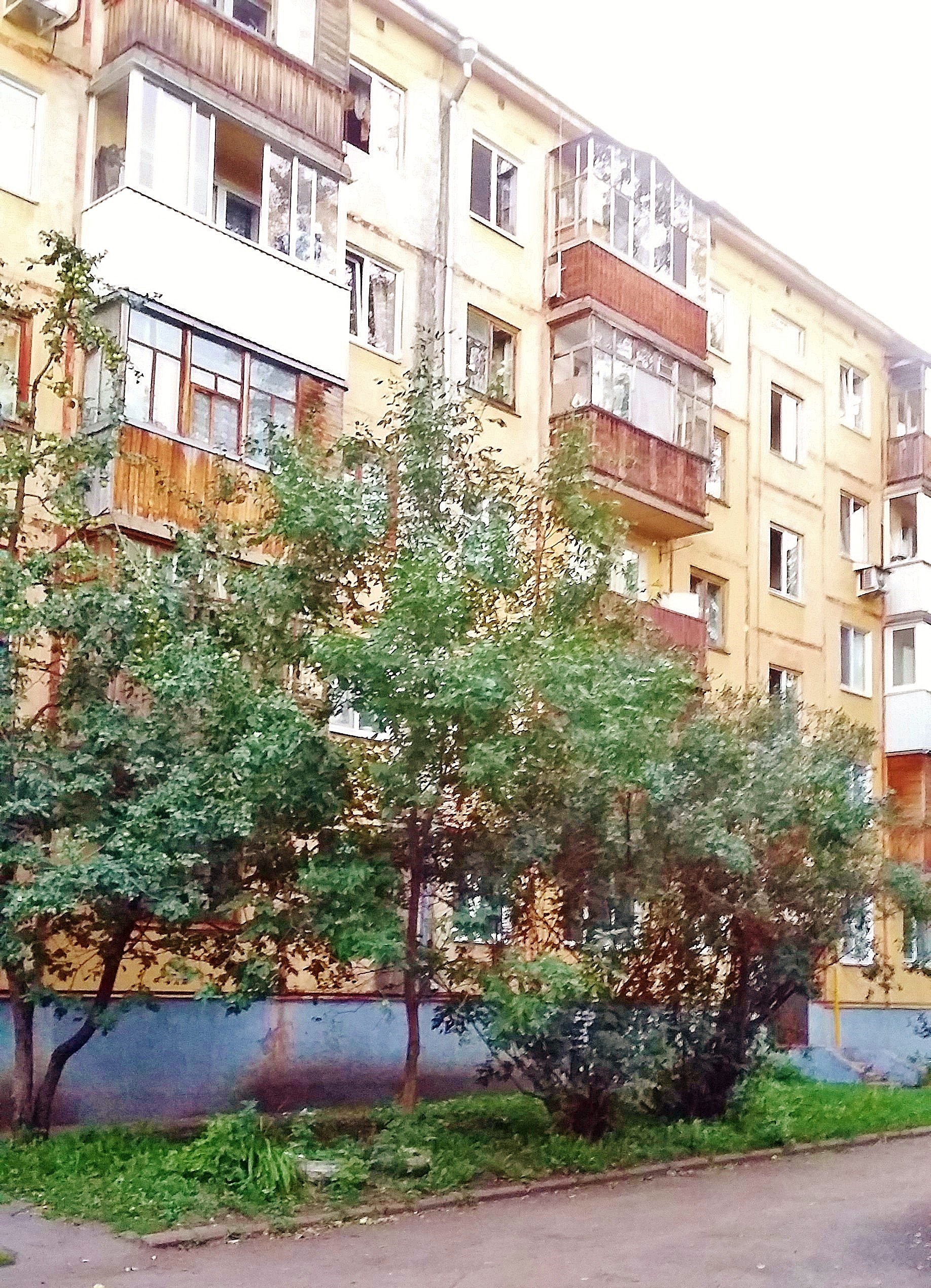 Респ. Башкортостан, г. Уфа, ул. Интернациональная, д. 115-фасад здания