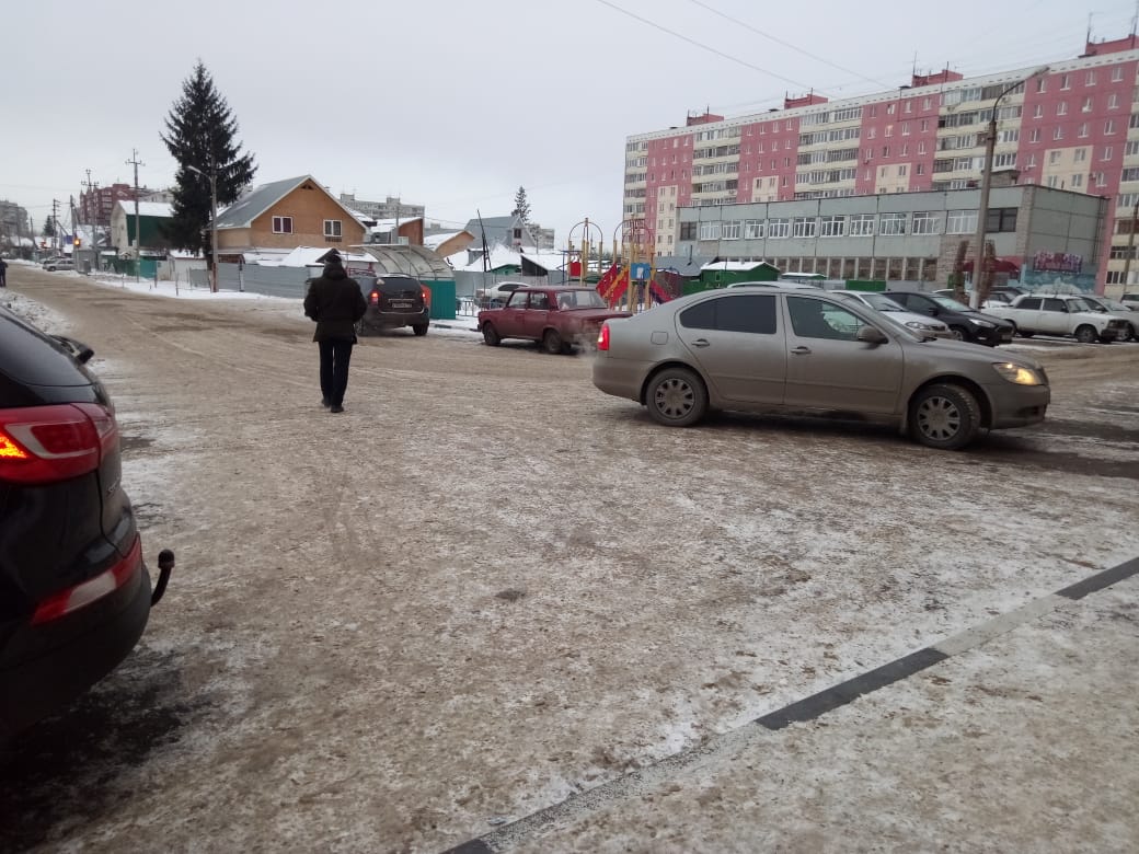 Респ. Башкортостан, г. Уфа, ул. Магистральная, д. 27/2-придомовая территория