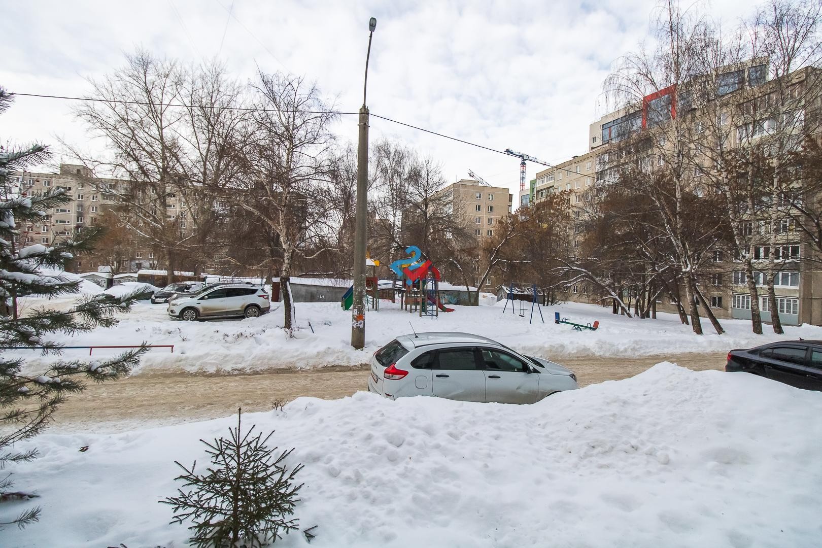 Респ. Башкортостан, г. Уфа, ул. Менделеева, д. 15/1-придомовая территория