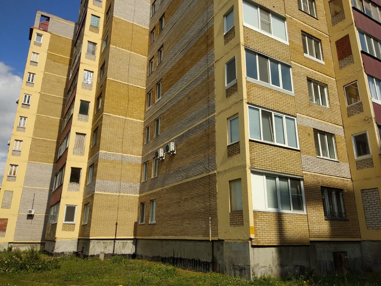 Респ. Башкортостан, г. Уфа, ул. Мусы Джалиля, д. 74-фасад здания
