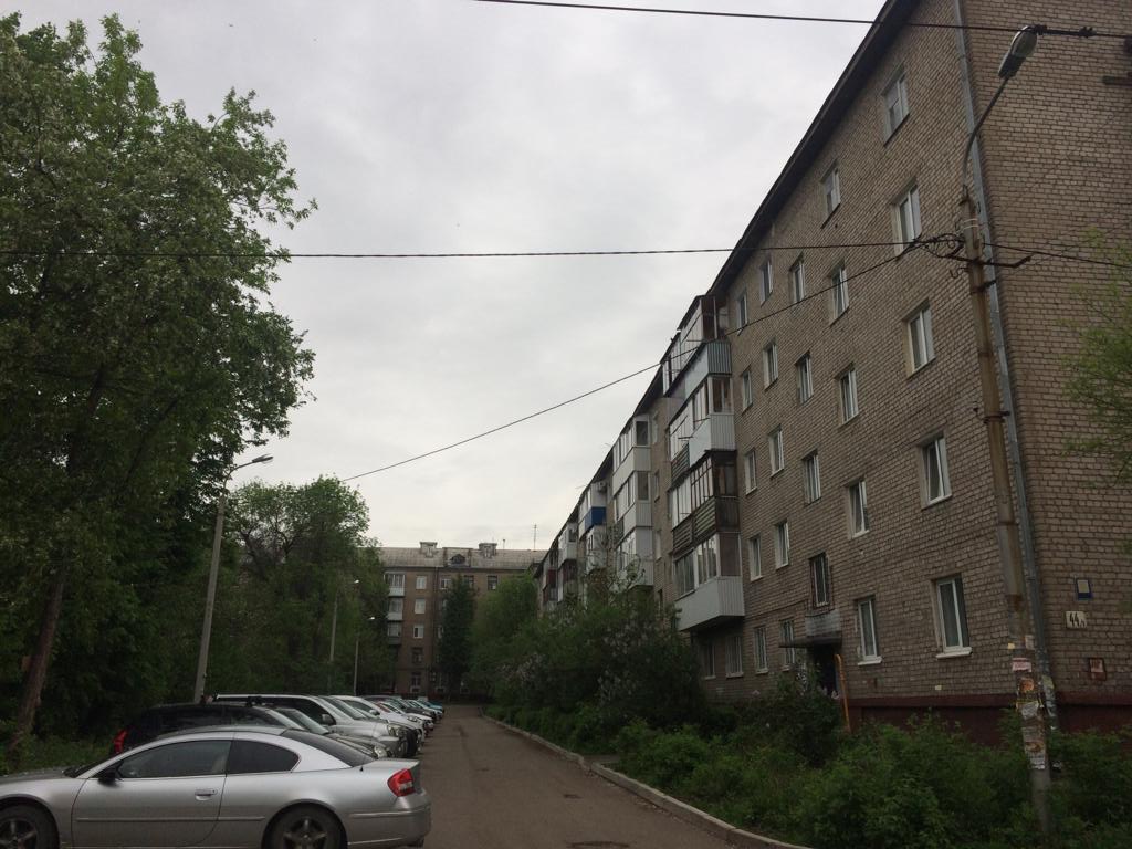 Респ. Башкортостан, г. Уфа, ул. Первомайская, д. 44, к. 1-придомовая территория