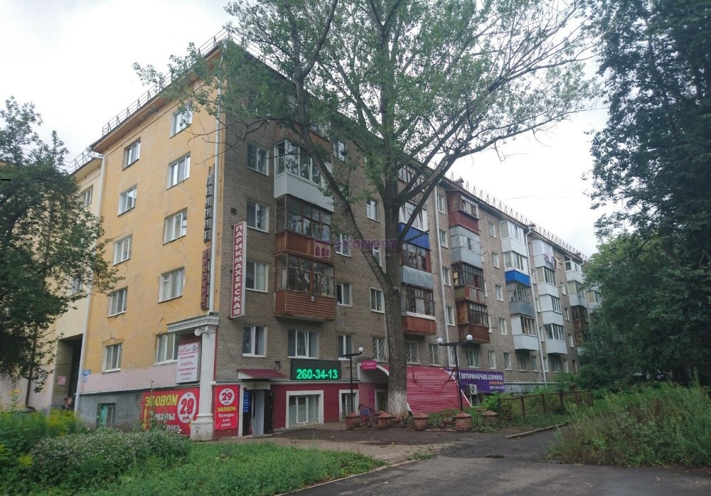 Респ. Башкортостан, г. Уфа, ул. Первомайская, д. 83-фасад здания