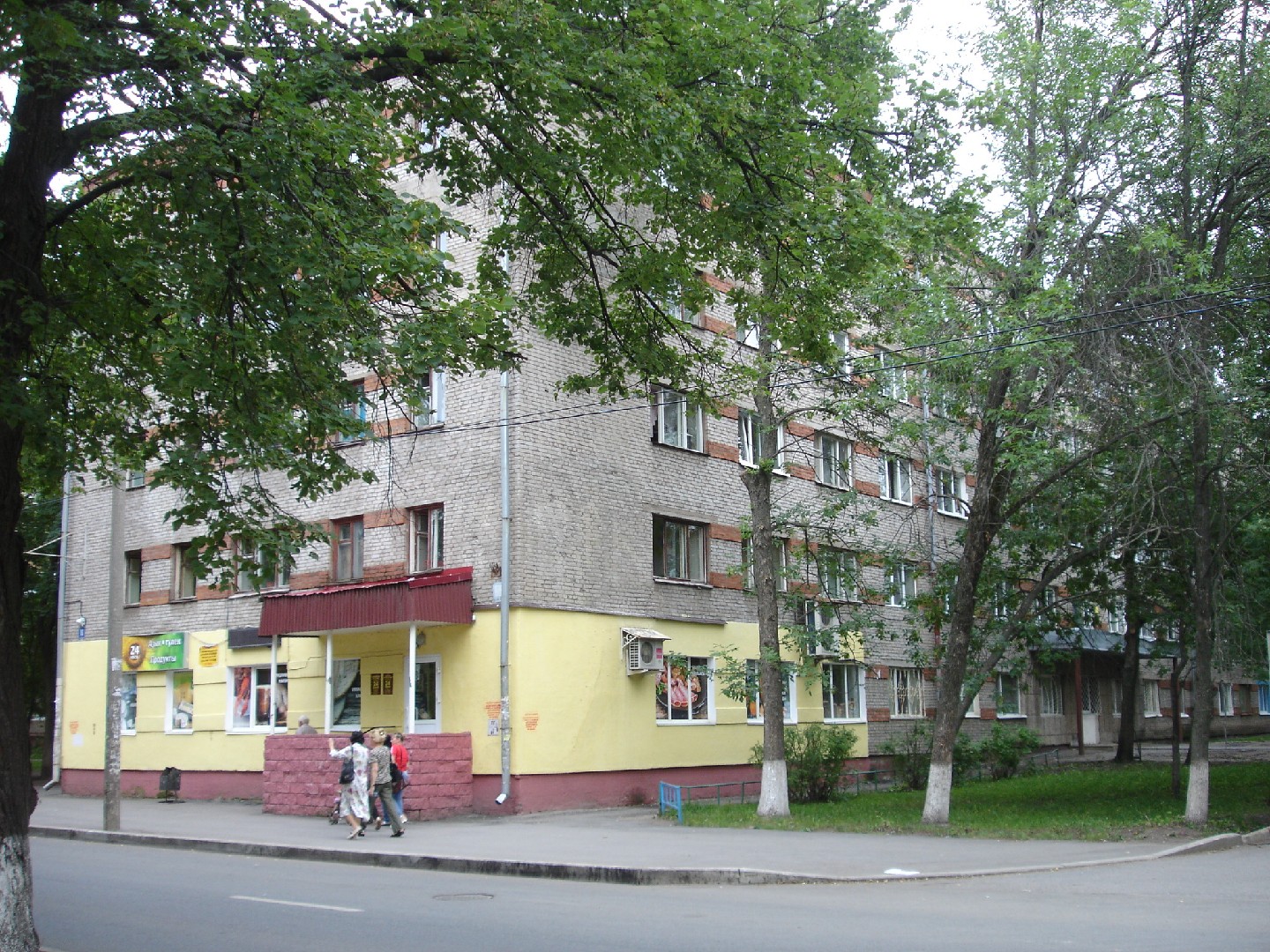 Респ. Башкортостан, г. Уфа, б-р. Славы, д. 16-фасад здания