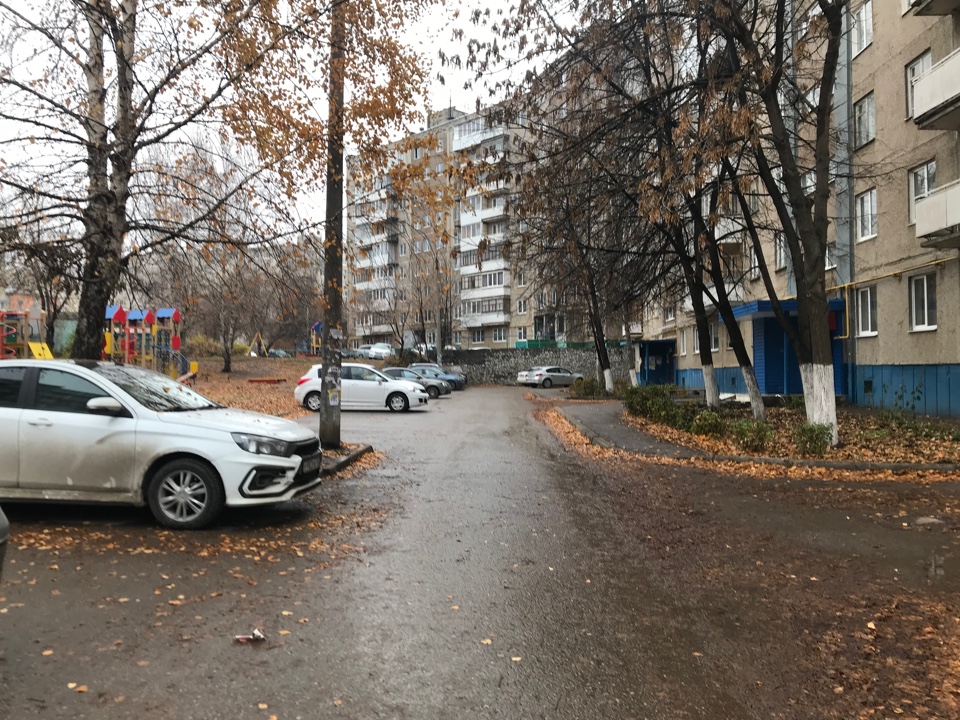 Респ. Башкортостан, г. Уфа, ул. Степана Злобина, д. 20, к. 2-придомовая территория