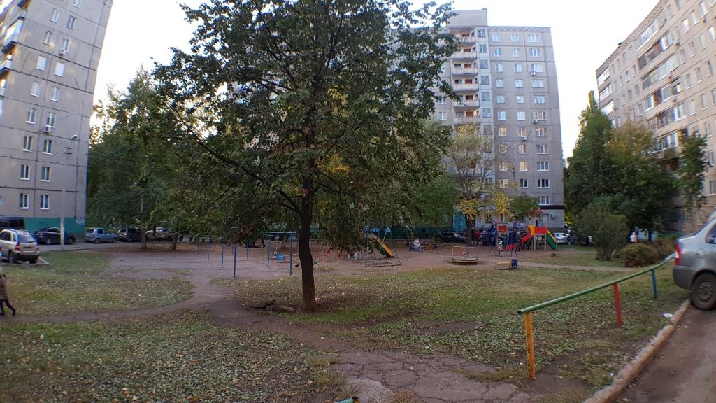 Респ. Башкортостан, г. Уфа, ул. Степана Злобина, д. 28, к. 2-придомовая территория