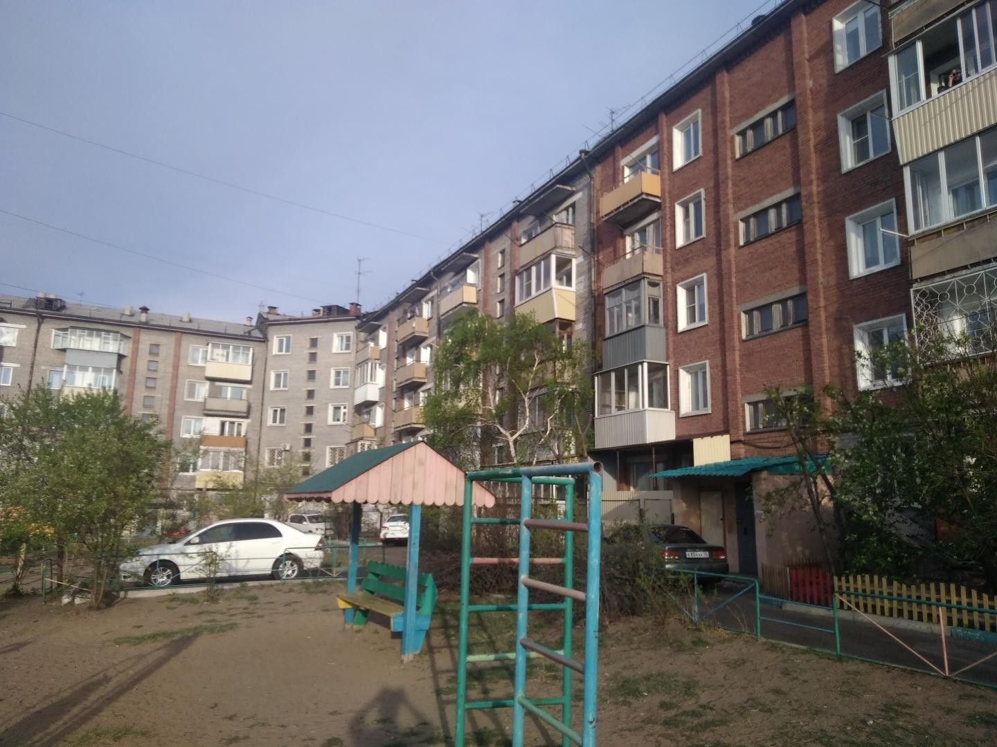 Респ. Бурятия, г. Улан-Удэ, ул. Ключевская, д. 43-фасад здания