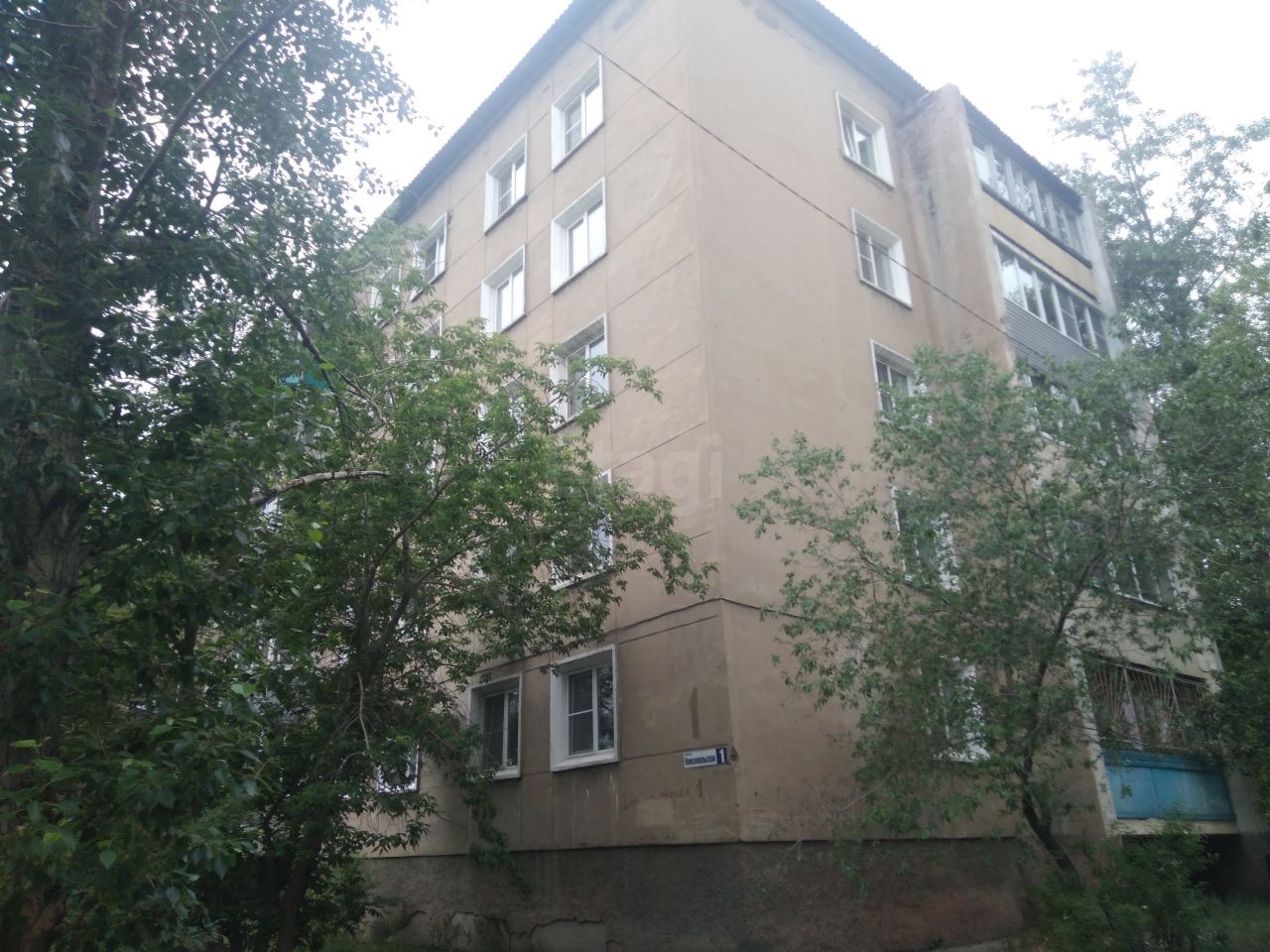 Респ. Бурятия, г. Улан-Удэ, ул. Комсомольская, д. 1-фасад здания