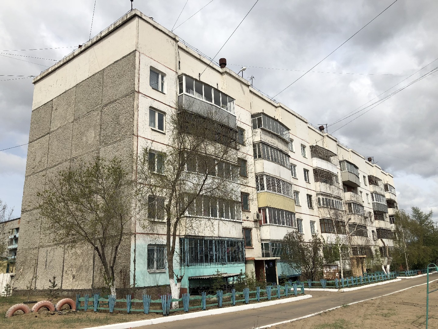 Респ. Бурятия, г. Улан-Удэ, ул. Солнечная, д. 12-фасад здания