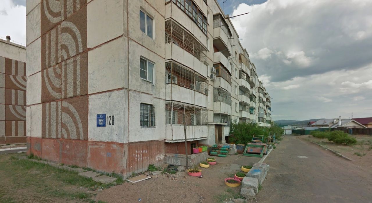 Респ. Бурятия, г. Улан-Удэ, ул. Тулаева, д. 128-фасад здания