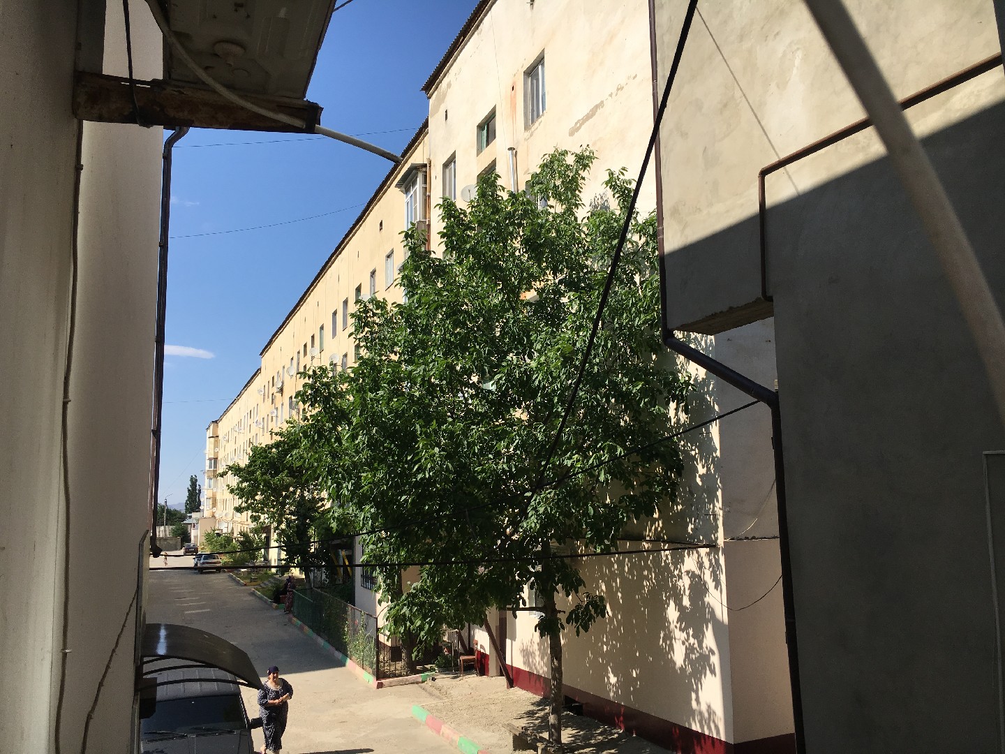 Респ. Дагестан, г. Буйнакск, ул. Дахадаева, д. 60-фасад здания