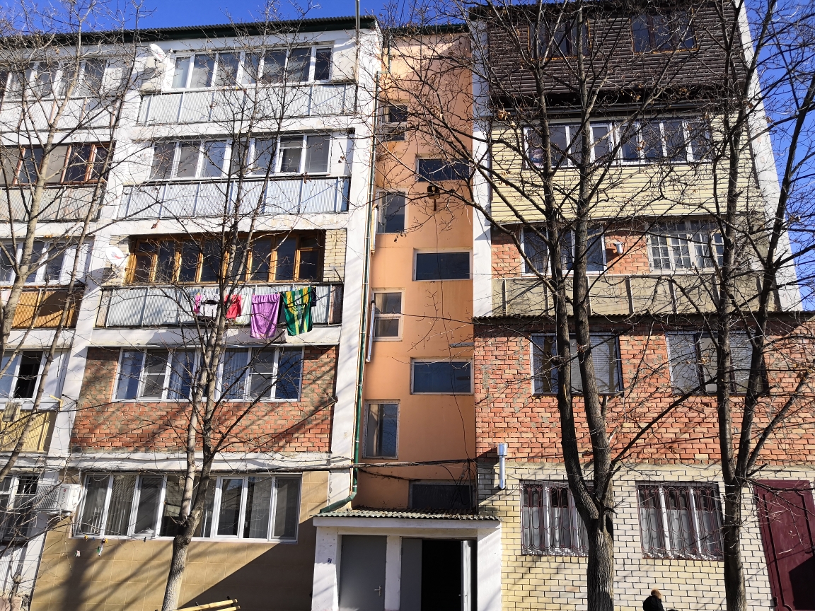 Респ. Дагестан, г. Буйнакск, ул. Ленина, д. 58-фасад здания
