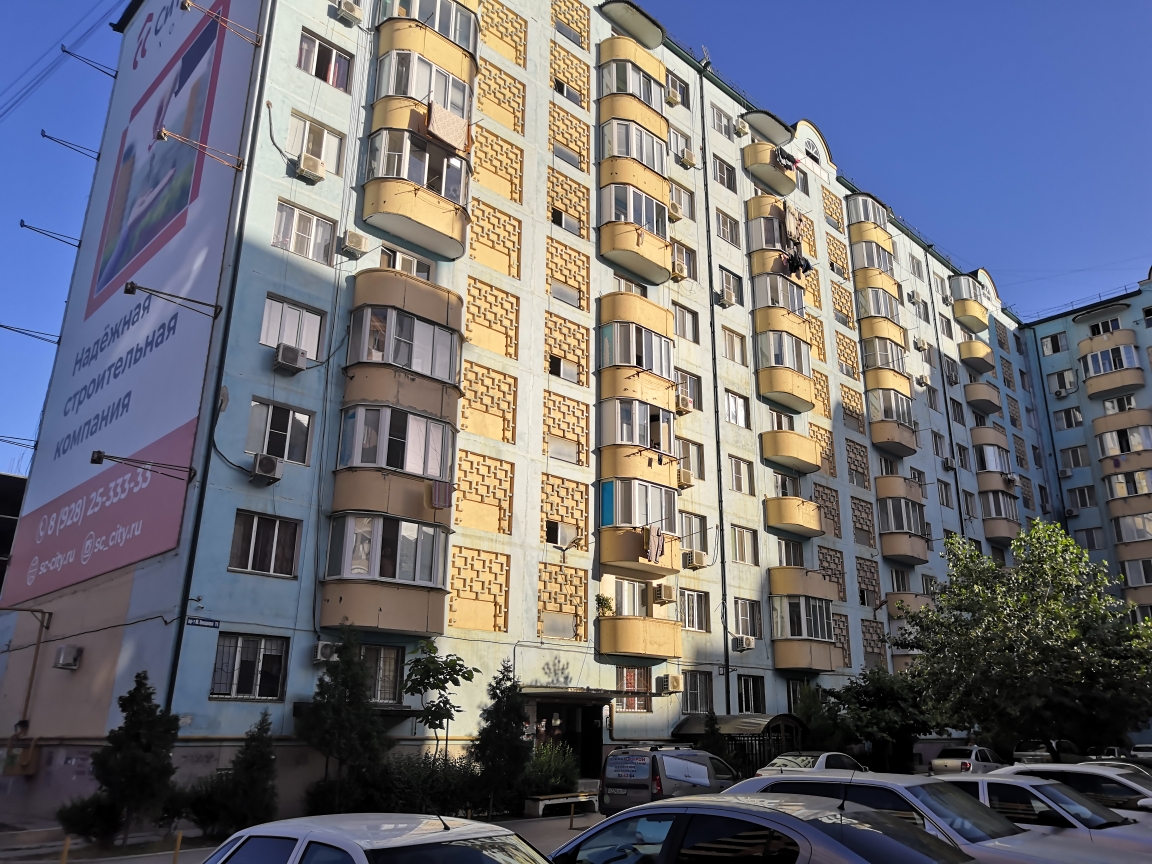 Респ. Дагестан, г. Каспийск, ул. М.Омарова, д. 11-фасад здания