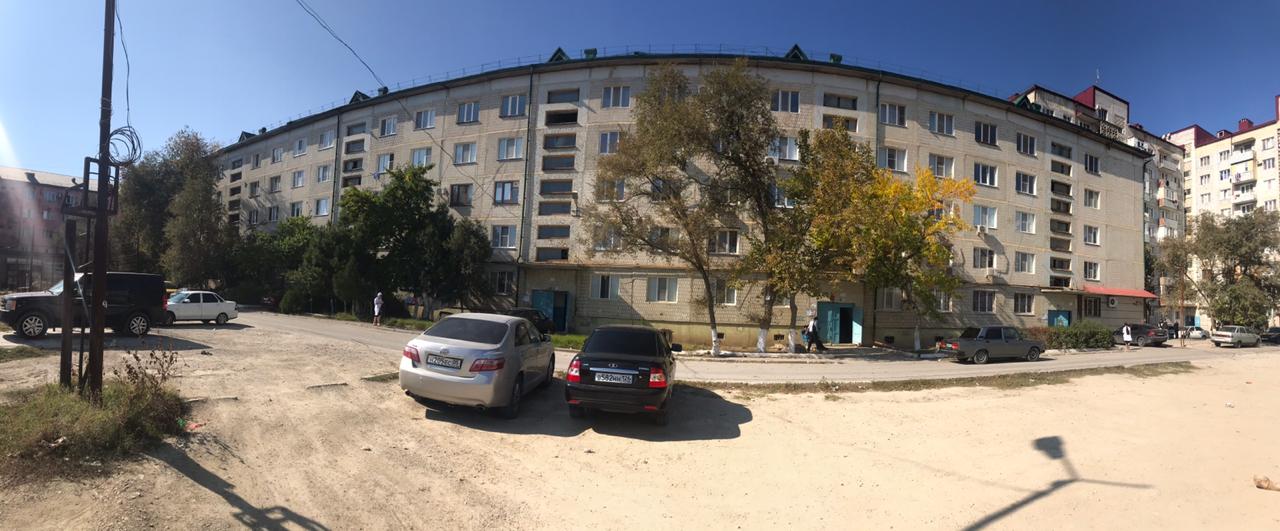 Респ. Дагестан, г. Каспийск, ул. Хизроева, д. 37-фасад здания