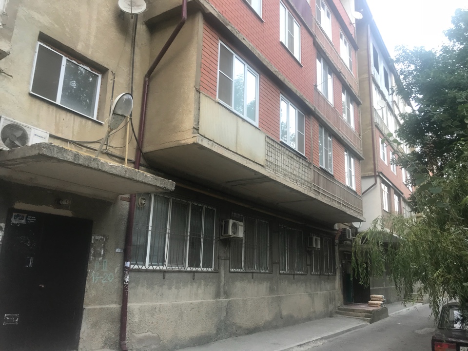 Респ. Дагестан, г. Махачкала, ул. М.Ярагского, д. 79-фасад здания