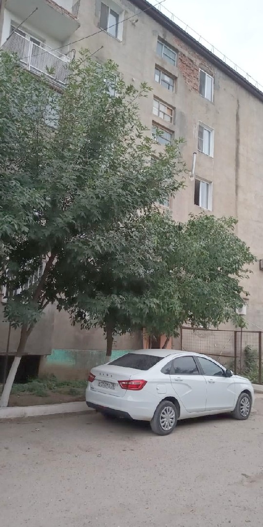 Респ. Дагестан, г. Хасавюрт, ул. Набережная, д. 12-фасад здания