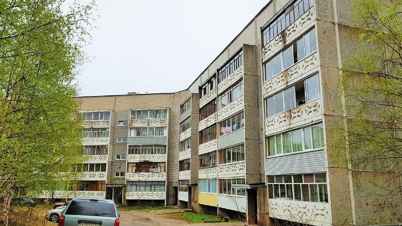 Респ. Карелия, г. Костомукша, ул. Калевала, д. 19-фасад здания