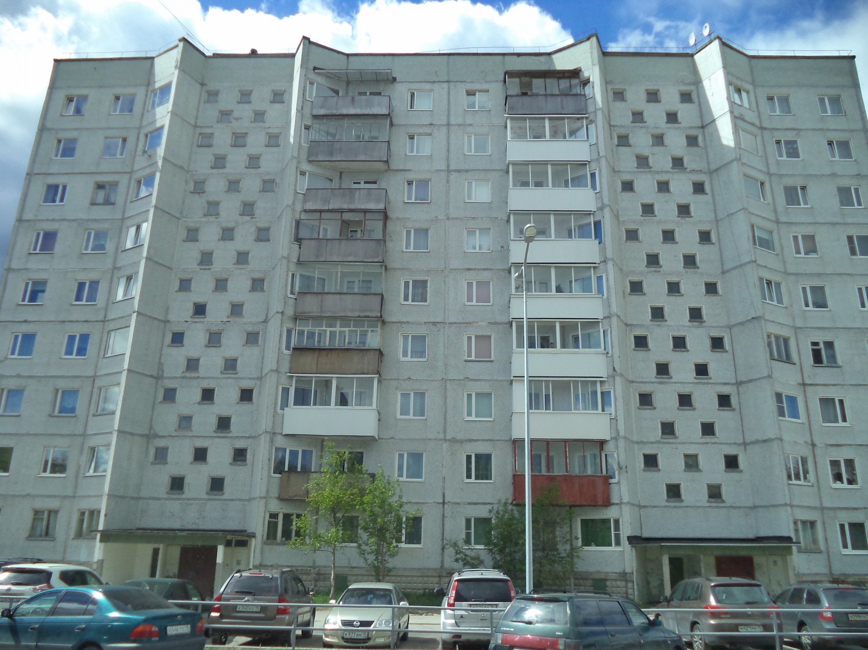 Респ. Карелия, г. Костомукша, ул. Ленина, д. 5-фасад здания