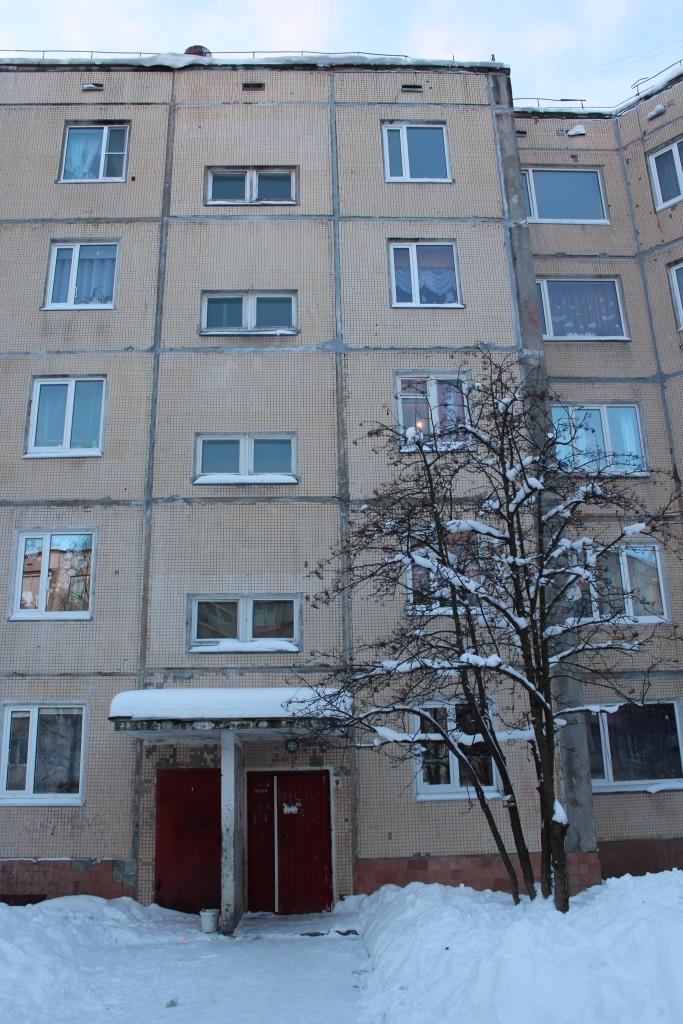 Респ. Карелия, г. Костомукша, ул. Ленина, д. 13-фасад здания