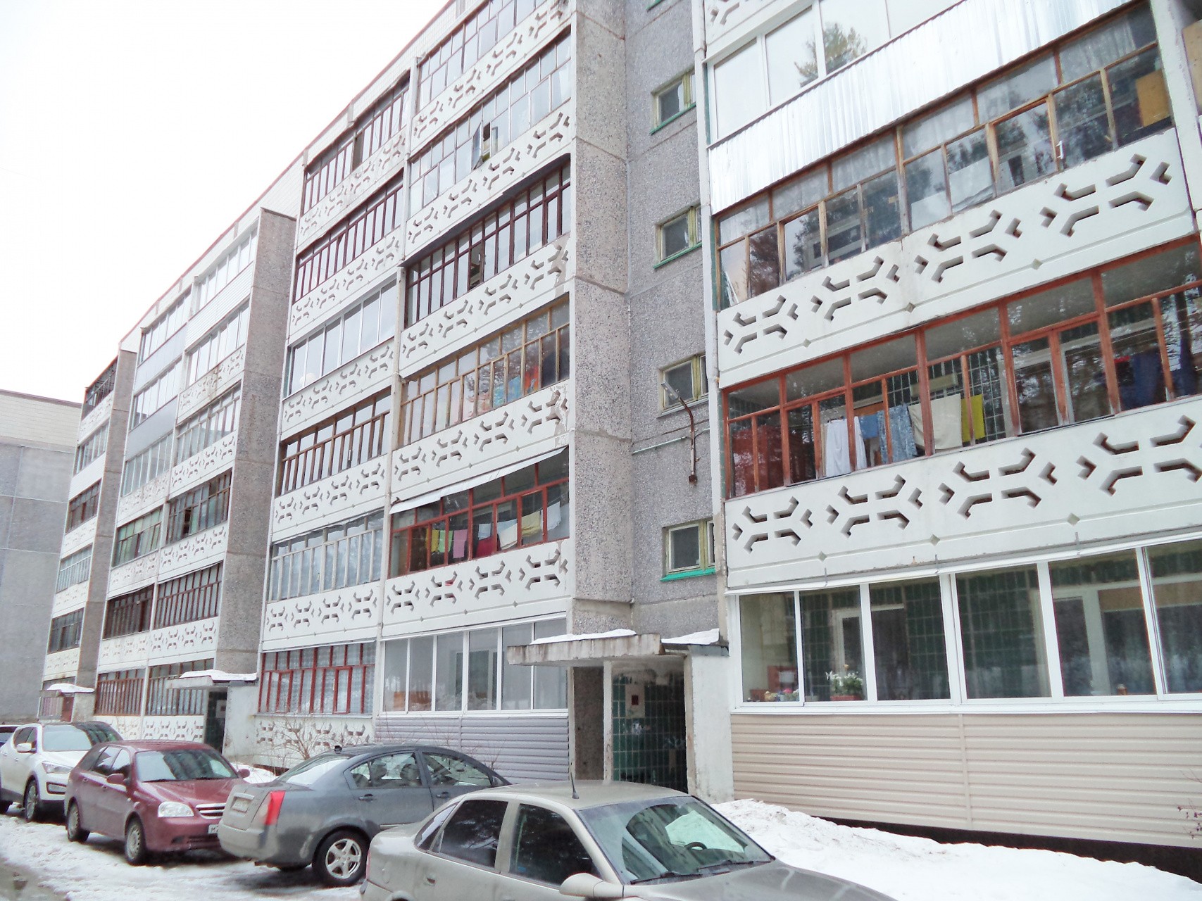 Респ. Карелия, г. Костомукша, ул. Ленинградская, д. 4-фасад здания