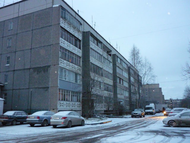 Респ. Карелия, г. Петрозаводск, ул. Гвардейская, д. 27-фасад здания