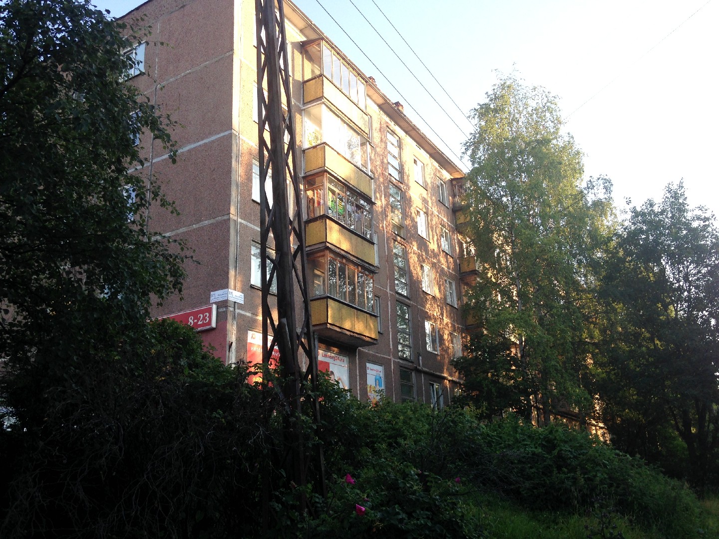 Респ. Карелия, г. Петрозаводск, ул. Кузьмина, д. 37-фасад здания