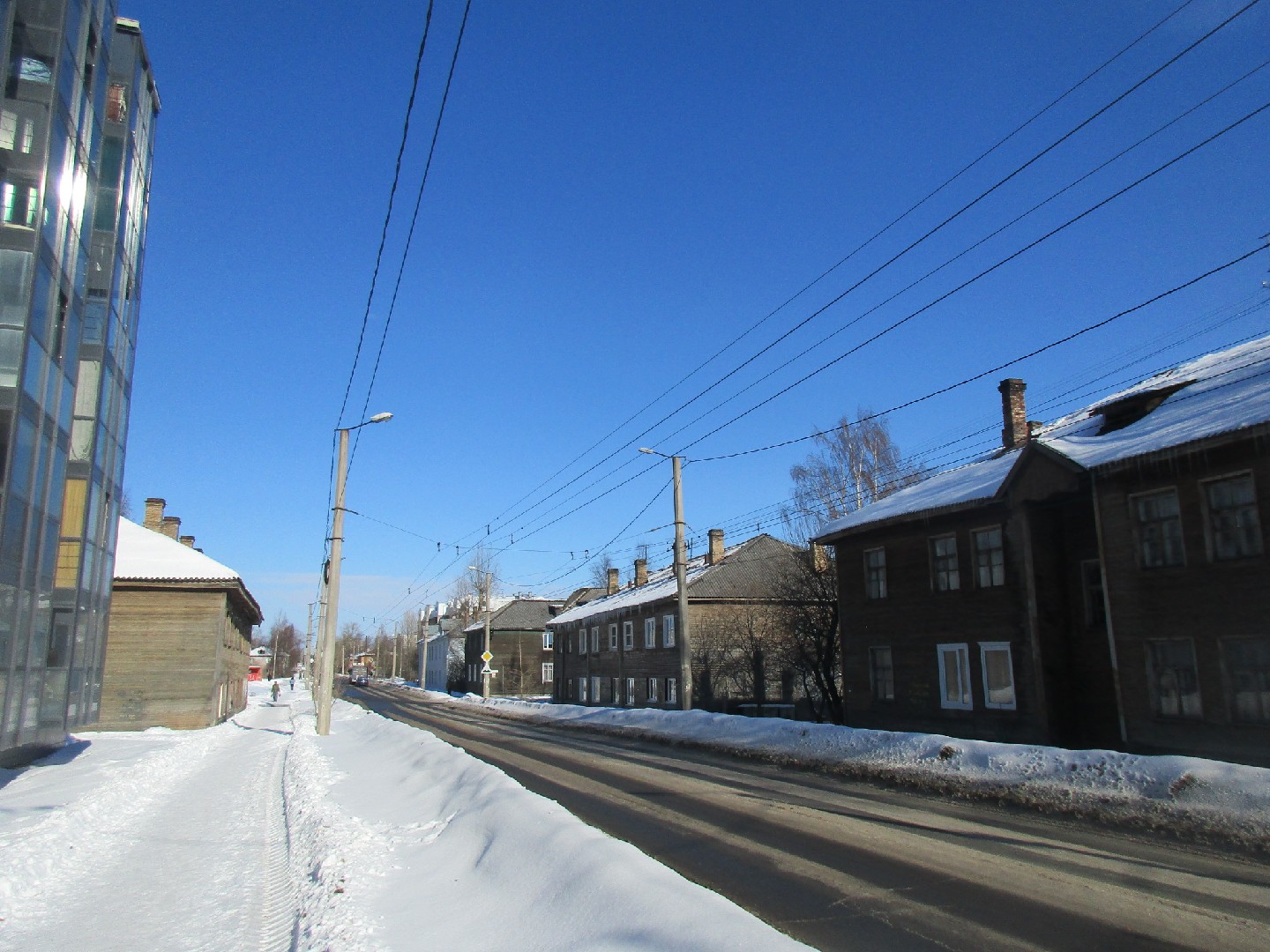 Респ. Карелия, г. Петрозаводск, ул. Луначарского, д. 36-придомовая территория