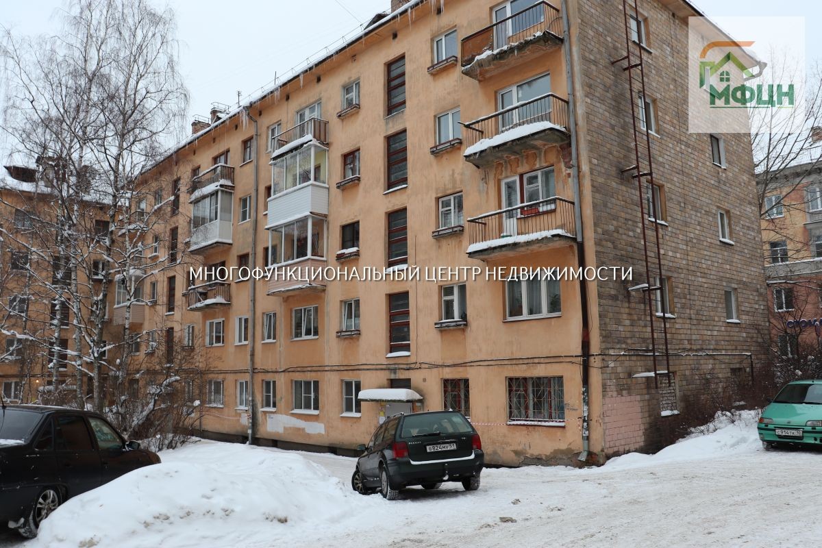 Респ. Карелия, г. Петрозаводск, ул. Максима Горького, д. 8-фасад здания