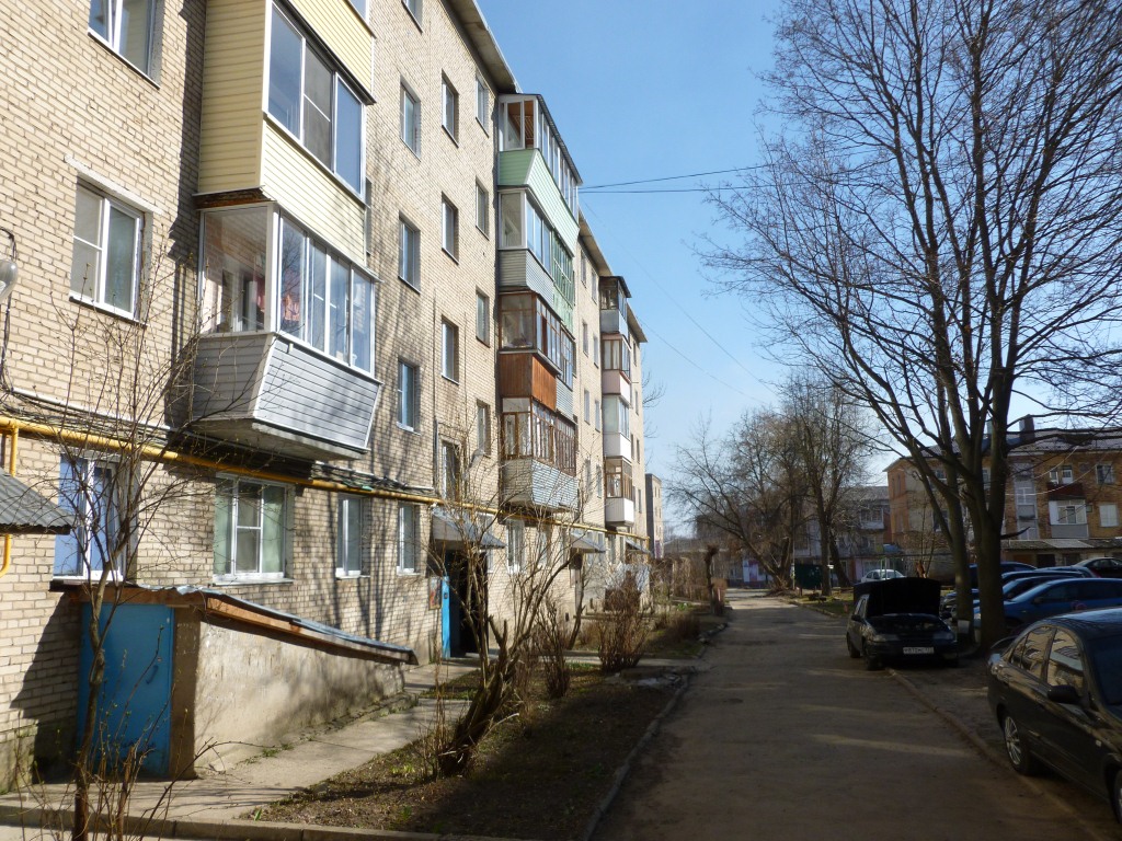 обл. Владимирская, р-н. Александровский, г. Александров, ул. Ленина, д. 17-фасад здания