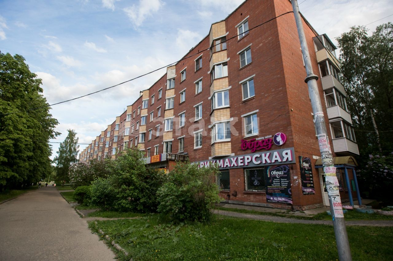 Респ. Карелия, г. Петрозаводск, пр-кт. Октябрьский, д. 1-фасад здания