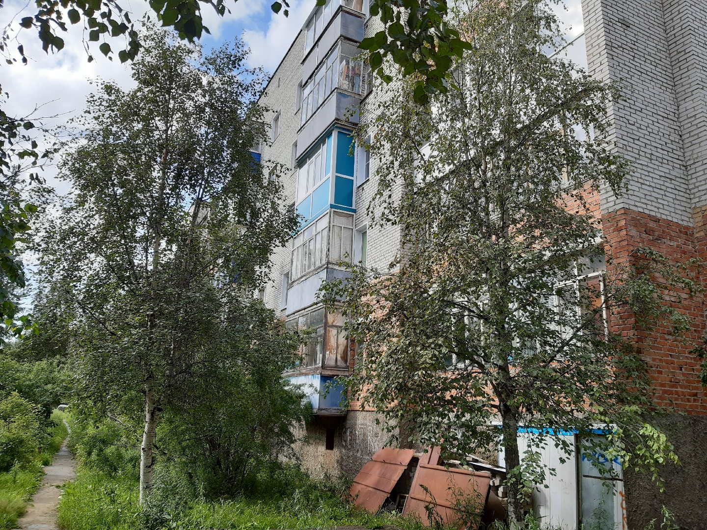 Респ. Коми, г. Печора, ул. М.Булгаковой, д. 17-фасад здания